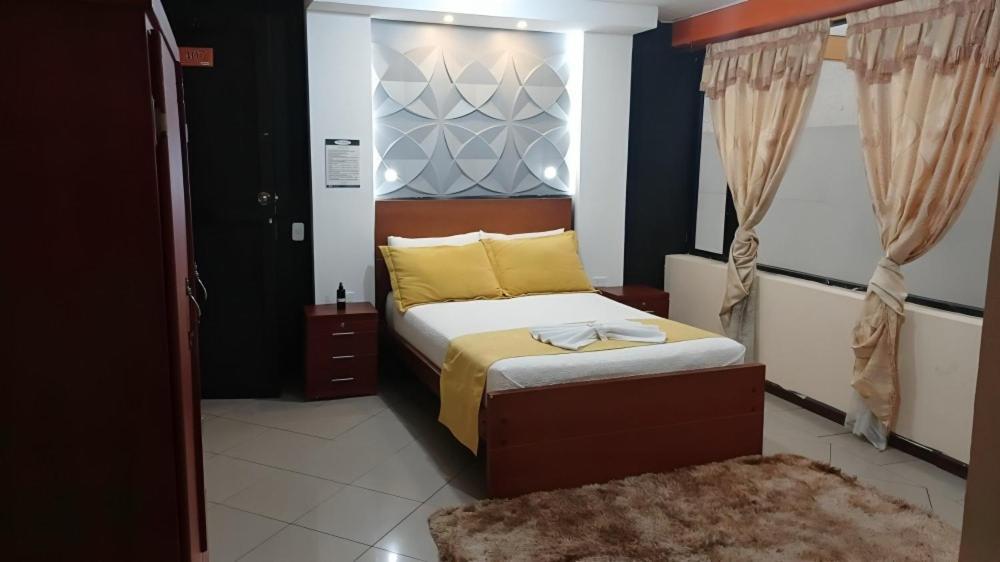 Hotel Miraflores 이바라 외부 사진